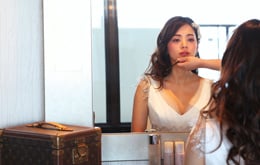 [dress try-on &amp; shooting experience] Bride bodily sensation is fair